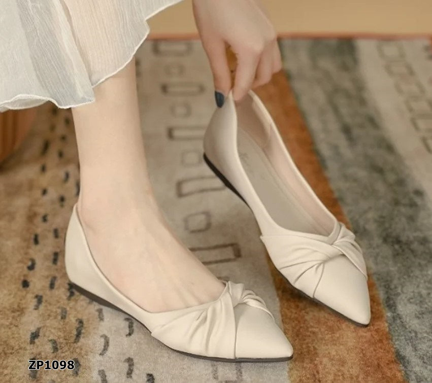 Zapato bajo flat color blanco hueso